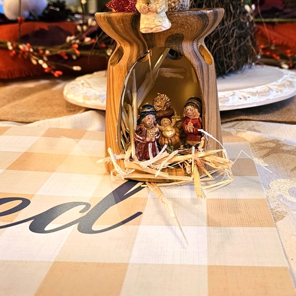 Nativity set - Picture 3 of 3